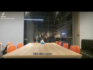 Kính điện đổi màu Legaro văn phòng